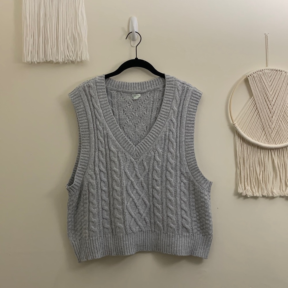 Gray Aerie Sweater Vest